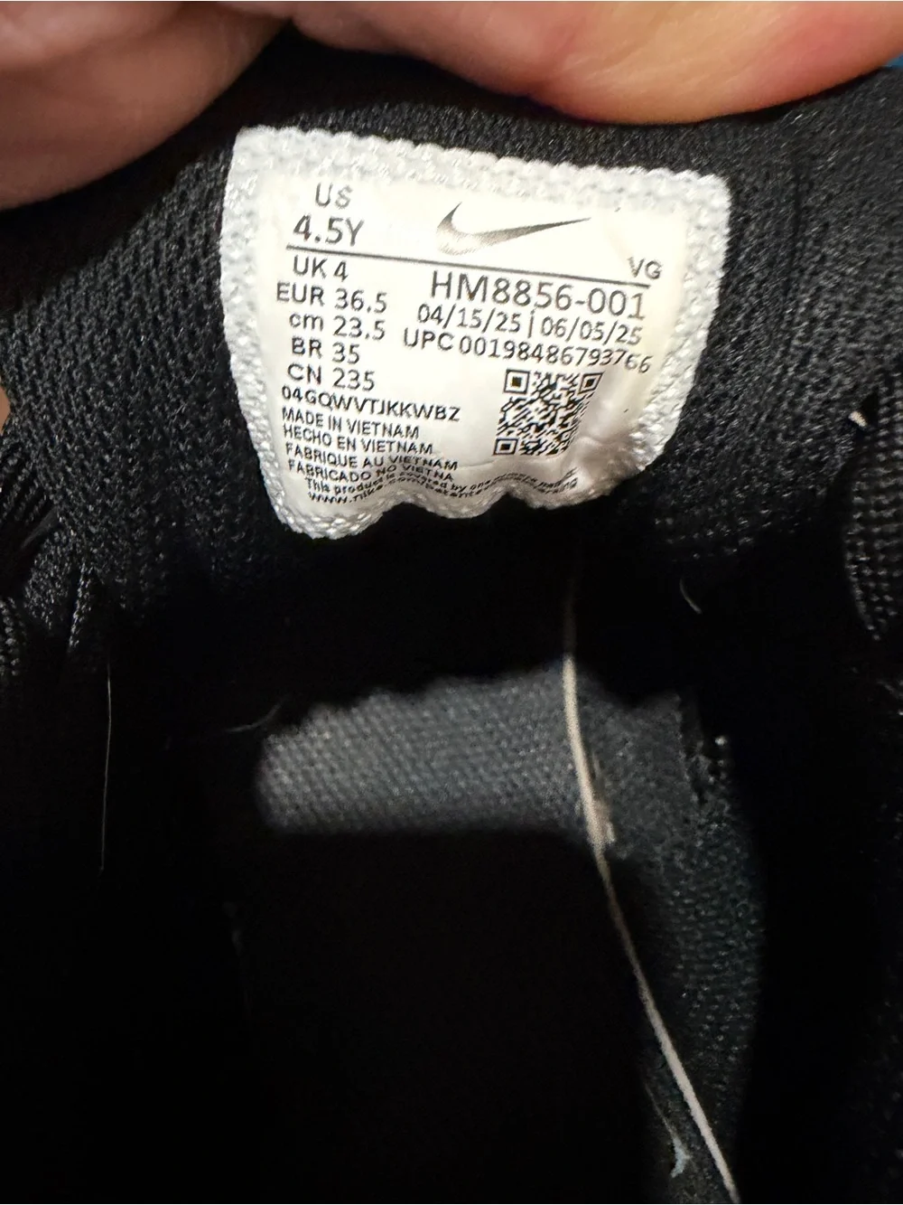 Nike Kids size 4.5y Athletic turf cleats